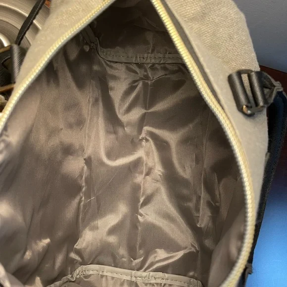 Gone! - Picture 3 of 6